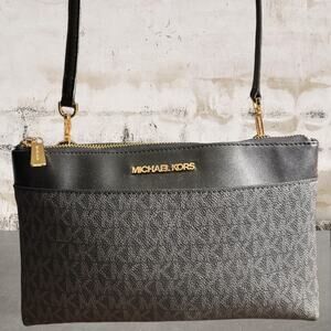 Michael Kors Signature Crossbody Black